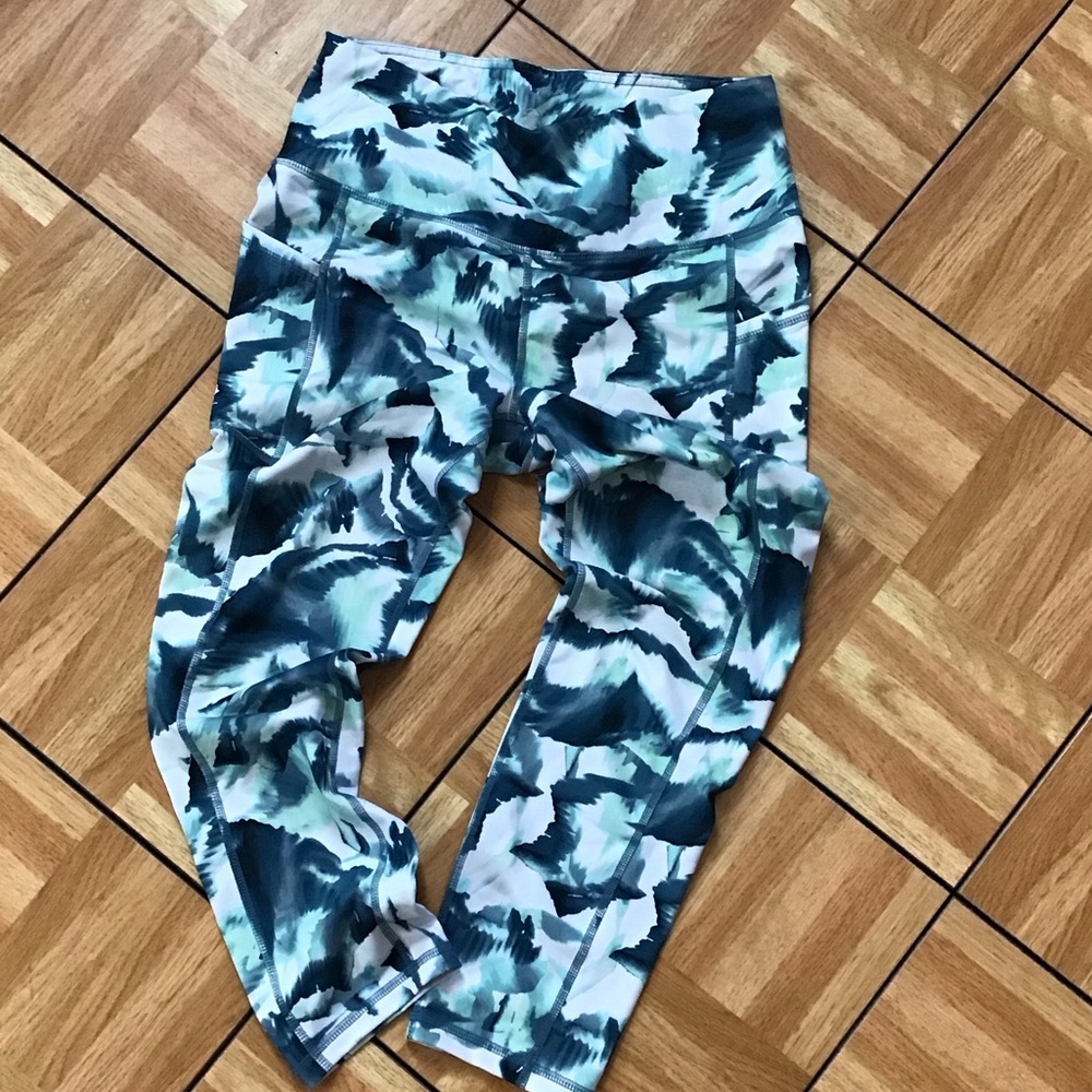 GAIAM womens Leggings in Blue and White Pattern